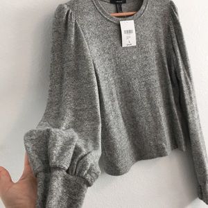 5/$30 Grey knit Top